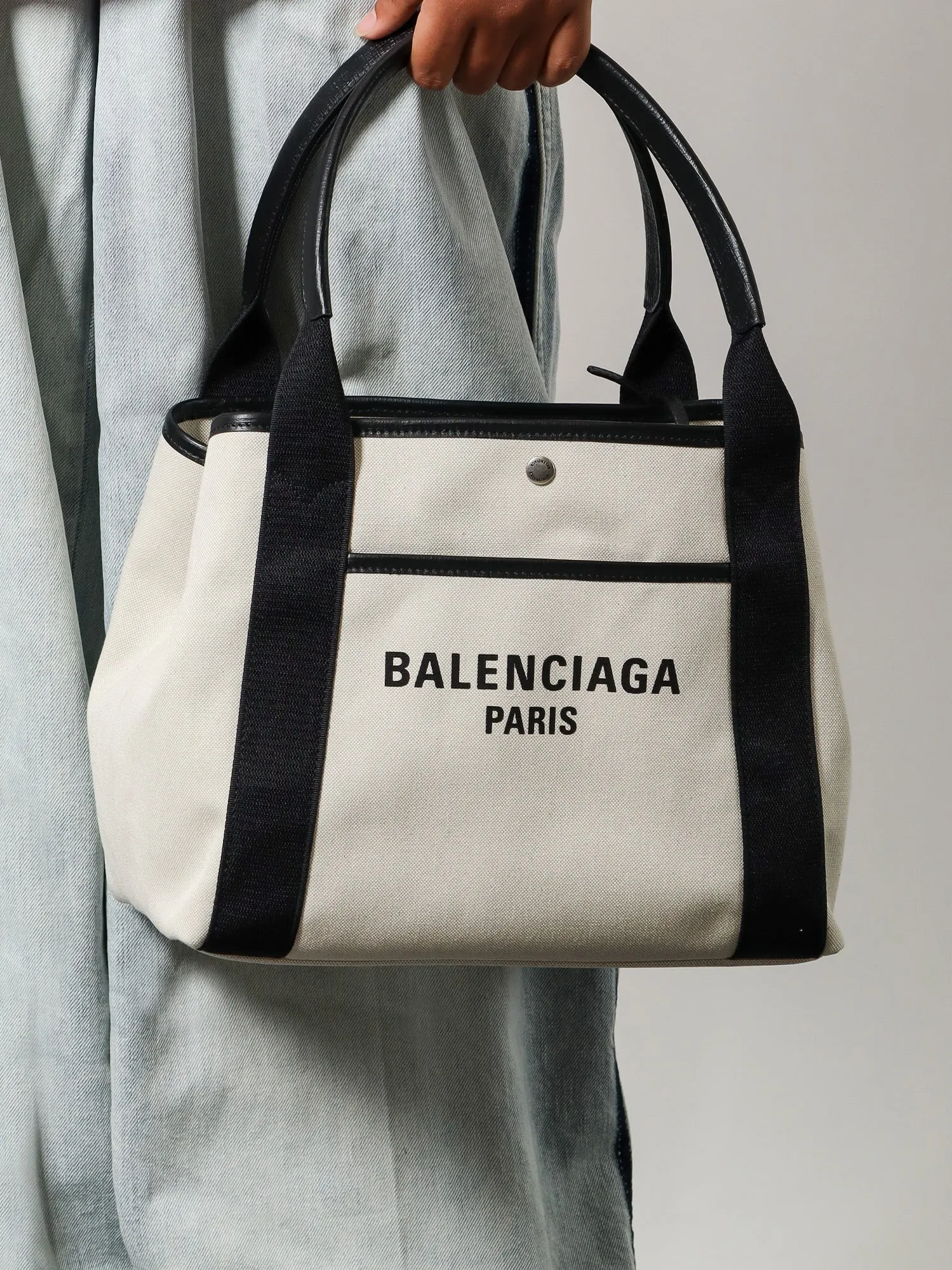 Balenciaga Women Balenciaga Neutrals Shoulder Bags