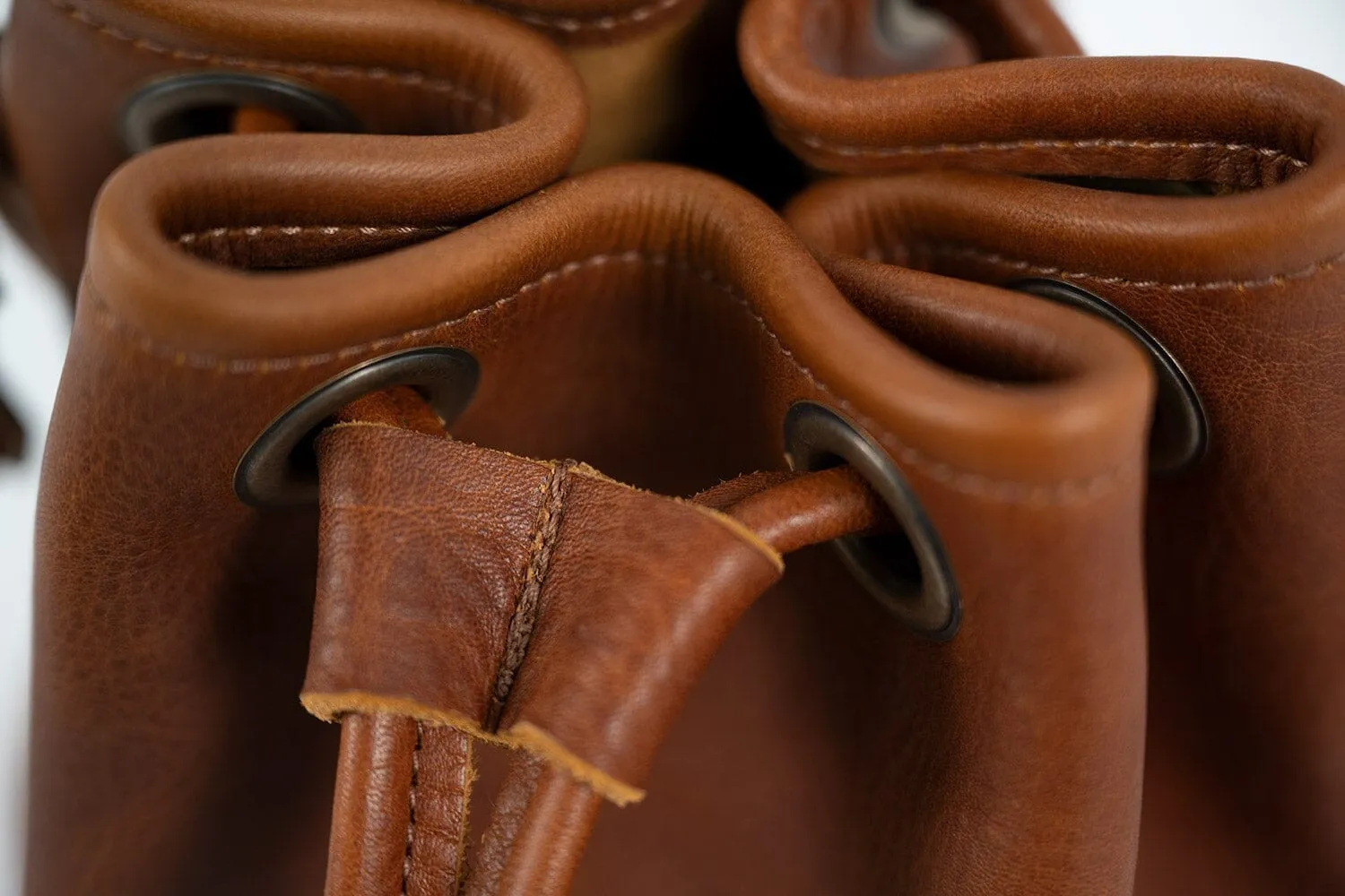 LEATHER BUCKET BAG - SMALL - SMOKEY BLUE