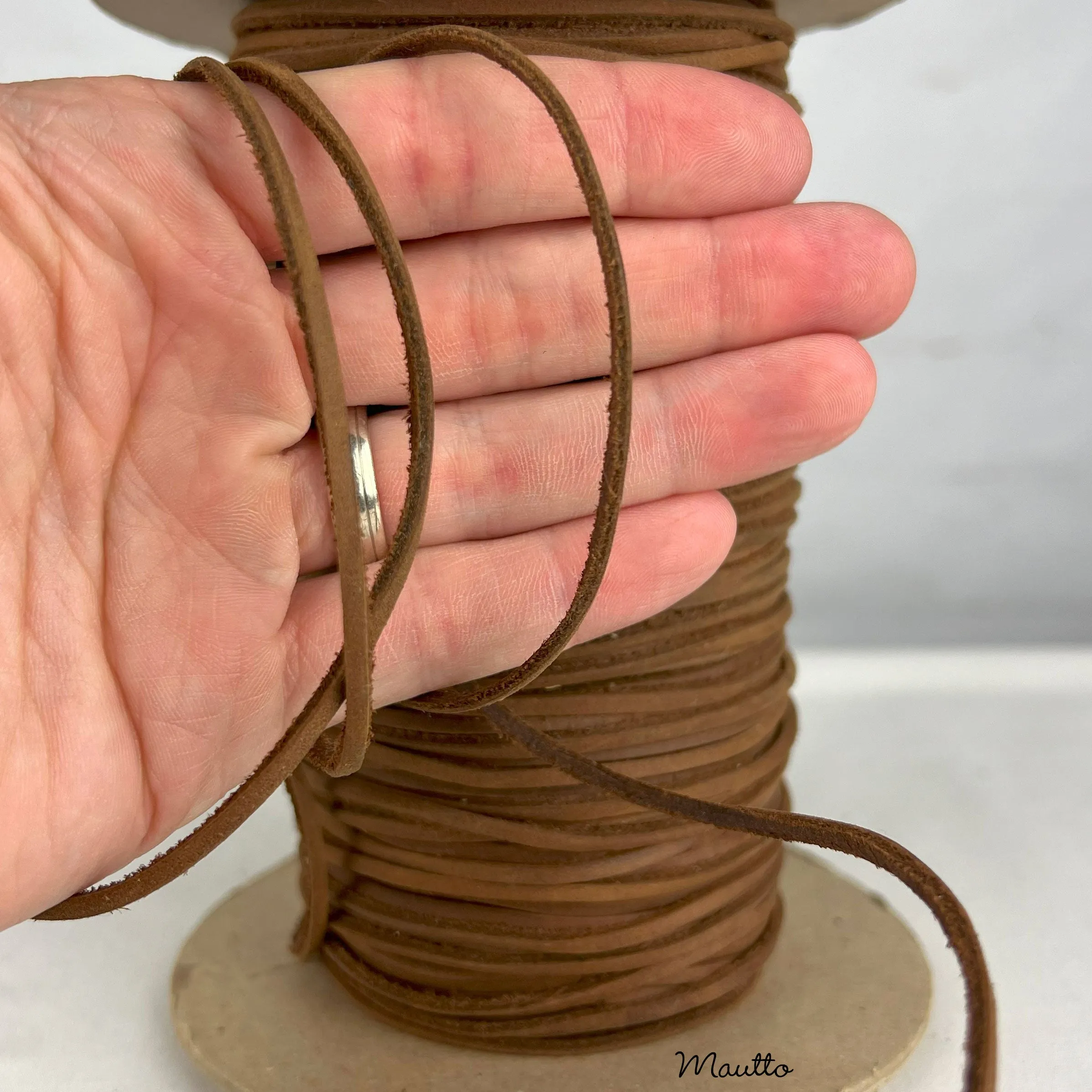 Leather Lace Thread String Rope, 3/32 inch Wide, 72 inch Length - for DIY Projects, Drawstrings, Crafts, Saddle Stitching, Sandals